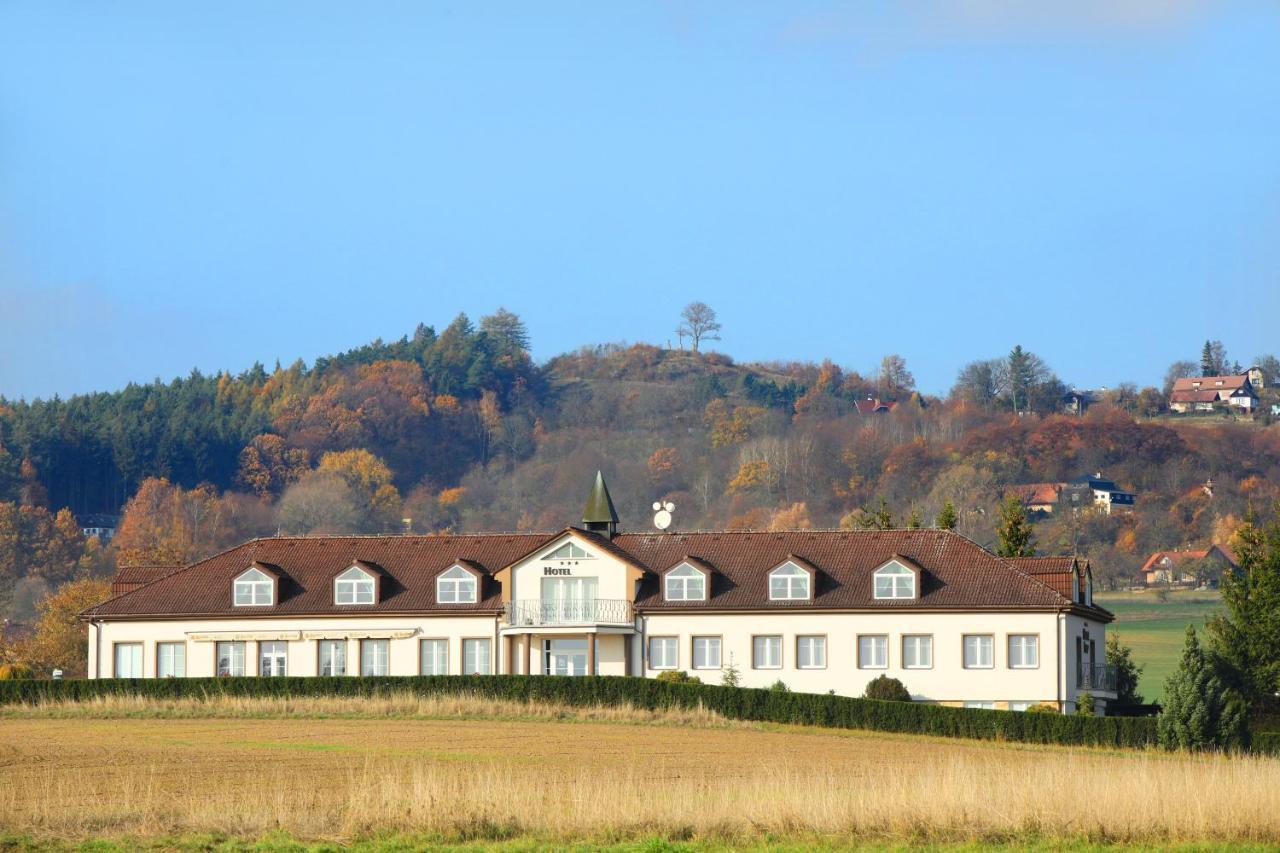 Hotel Brada Jičín Exterior foto